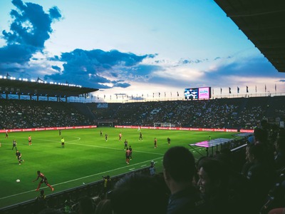 Mondial de football : les salariés ont-ils le droit de visionner les matchs au travail ?